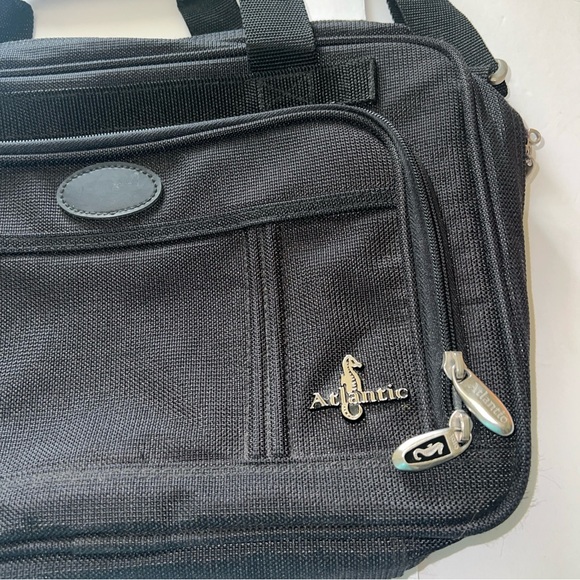 Atlantic Laptop Briefcase Overnight Carry On Black Case 16"x12"adjustable Strap - Picture 5 of 11